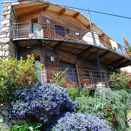 La Petite Cour Verte Bed & Breakfast 3*