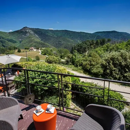 La Petite Cour Verte 3* Beaumont (Ardeche)