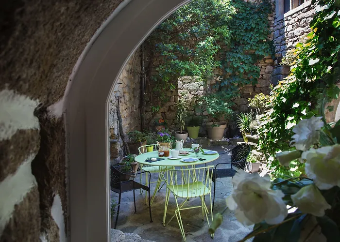 Couette-café La Petite Cour Verte Beaumont (Ardeche)