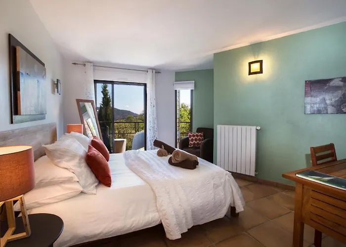 Couette-café La Petite Cour Verte Beaumont (Ardeche)