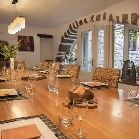Alojamento de Acomodação e Pequeno-almoço La Petite Cour Verte 3*